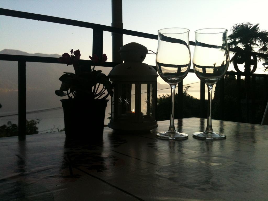 Home Sweet Home Lakeview Oggebio Quarto foto